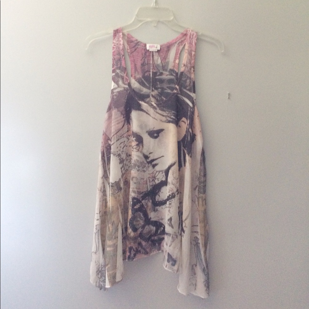 Sheer tank😍